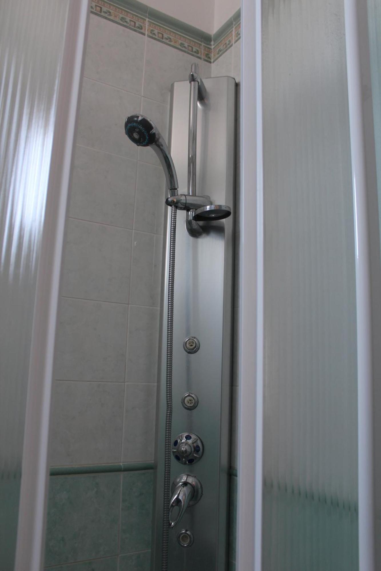 Hotel Verdemare Rimini Bilik gambar