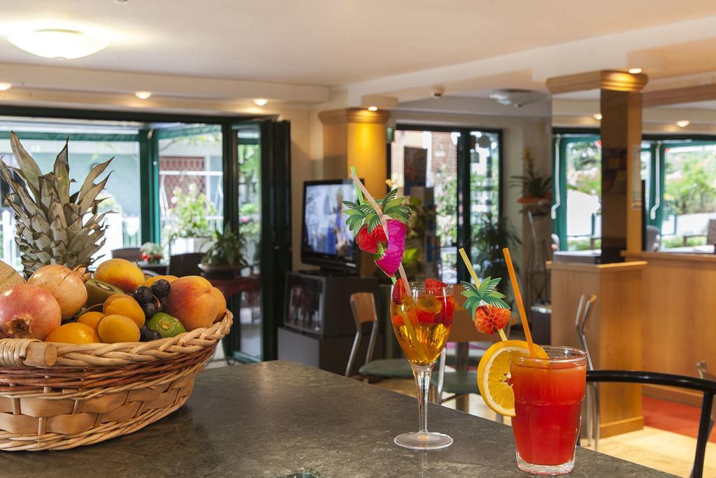 Hotel Verdemare Rimini Luaran gambar
