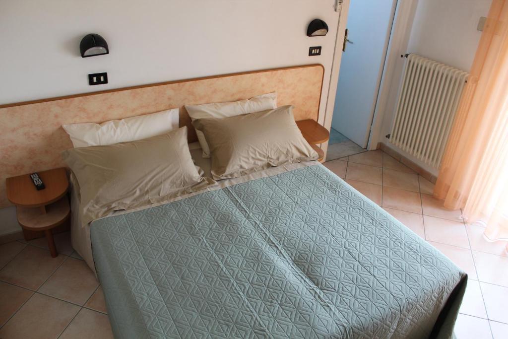 Hotel Verdemare Rimini Bilik gambar